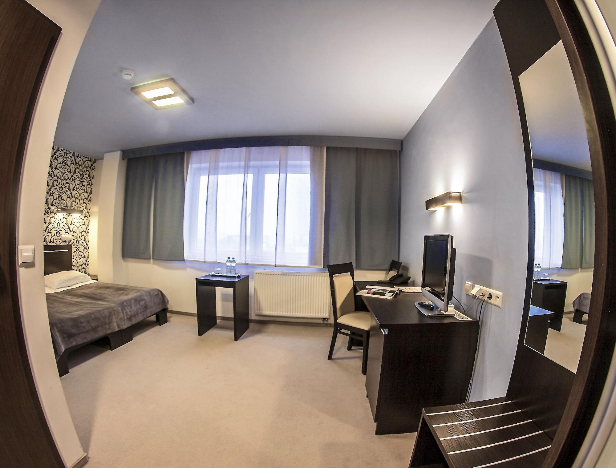 Hotel Hotton 3*